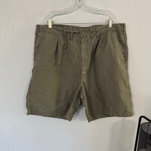 Wrangler Hero Originals Khaki Green Flat Front Shorts Men's Size 44 All Cotton